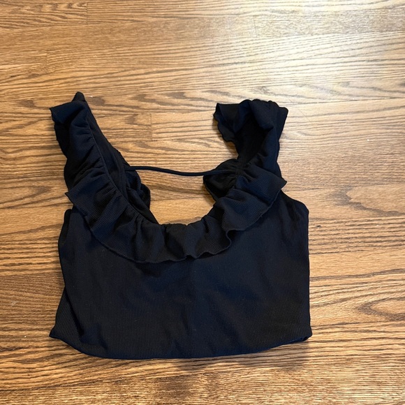 superdown Tops - Superdown Black Ruffled Crop Top Size Small